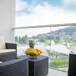 Apartment Ambient Tre Canne
